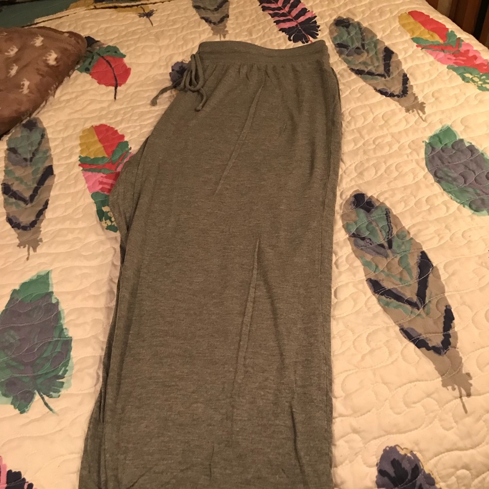 Capri length, gray. Gently worn.